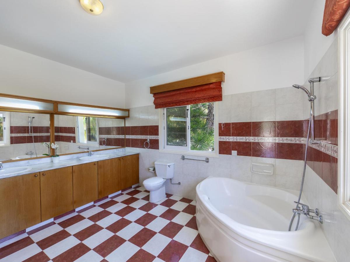 Meneou Seaside Mansion 7 Villa Larnaca Dış mekan fotoğraf
