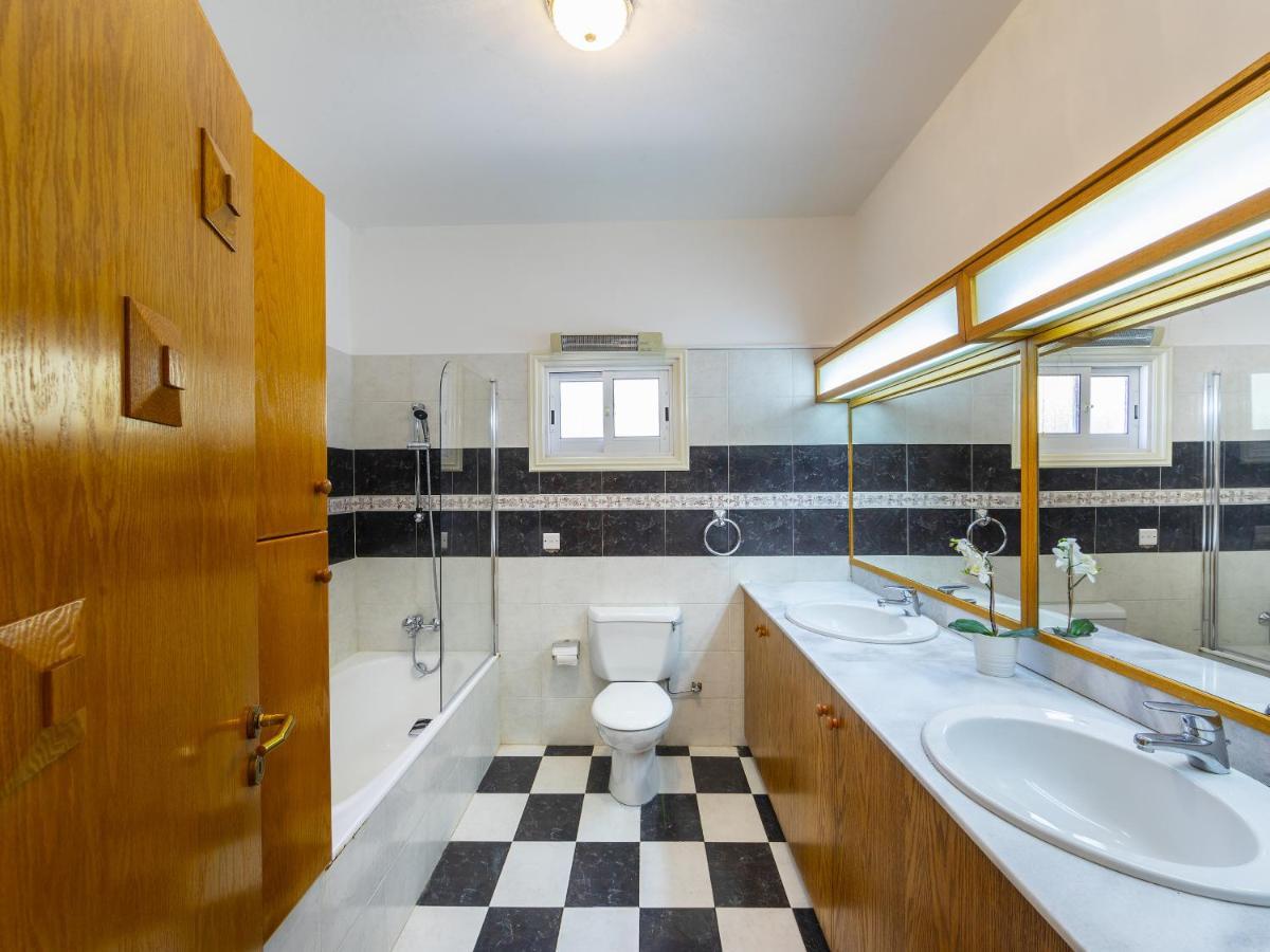 Meneou Seaside Mansion 7 Villa Larnaca Dış mekan fotoğraf