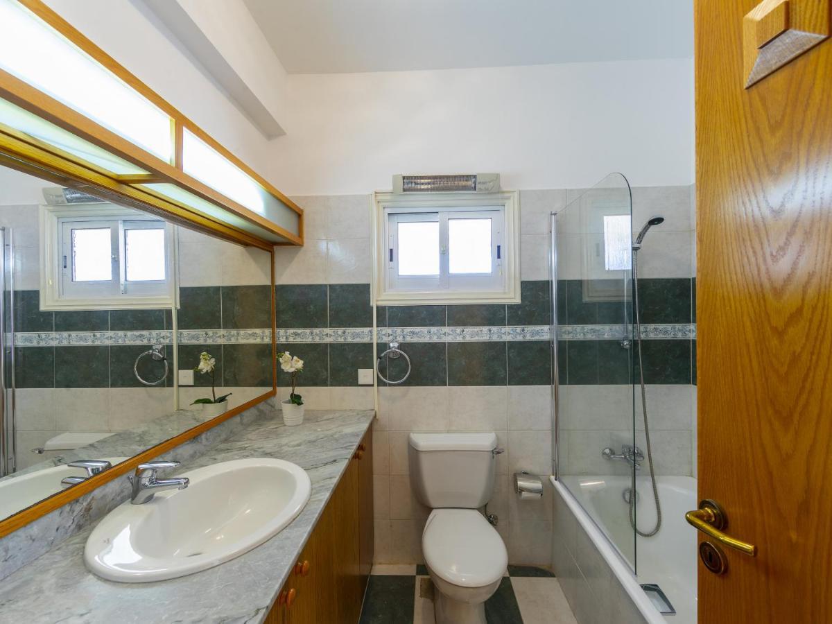 Meneou Seaside Mansion 7 Villa Larnaca Dış mekan fotoğraf